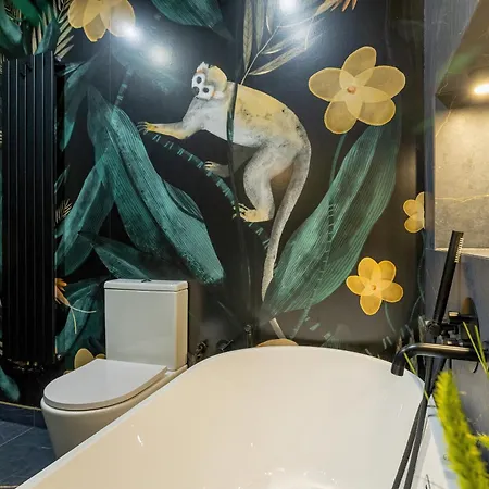Charming For 4 People In Cracow By Renters Apartman