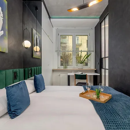 Charming For 4 People In Cracow By Renters Appartamento *